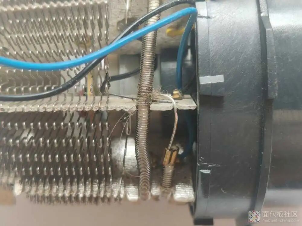 波纹镍铬发热丝与云母肋片