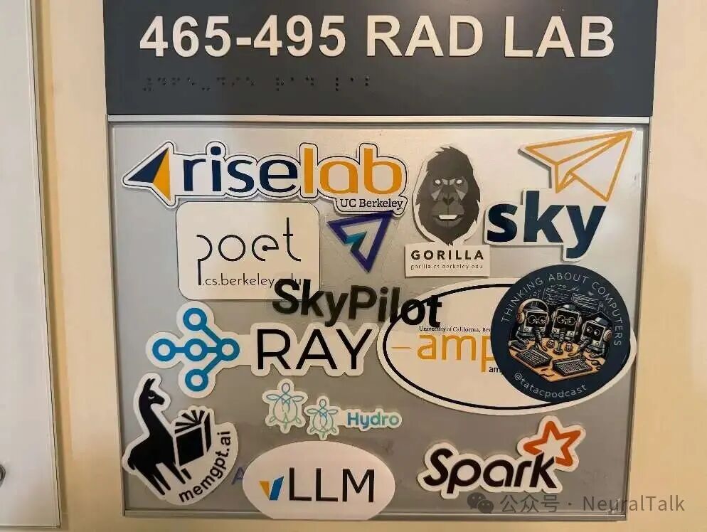 UC Berkeley SkyLab 门口标识板