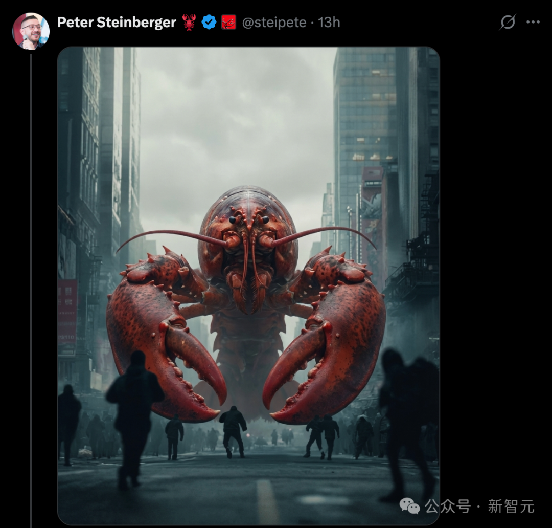 社交媒体推文配图：巨型龙虾站在城市街道