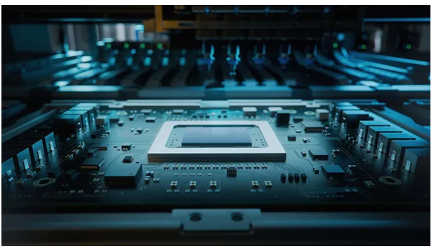 精密芯片与电路板特写