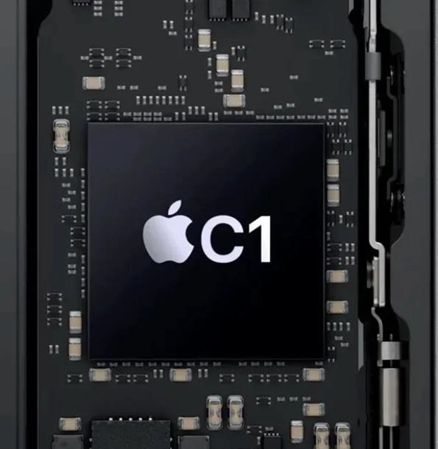 Apple C1自研基带芯片特写图