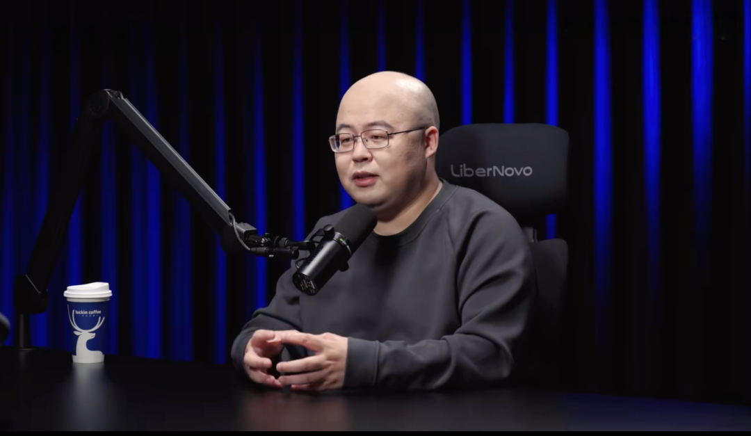 闫俊杰在LiberNovo活动上发言