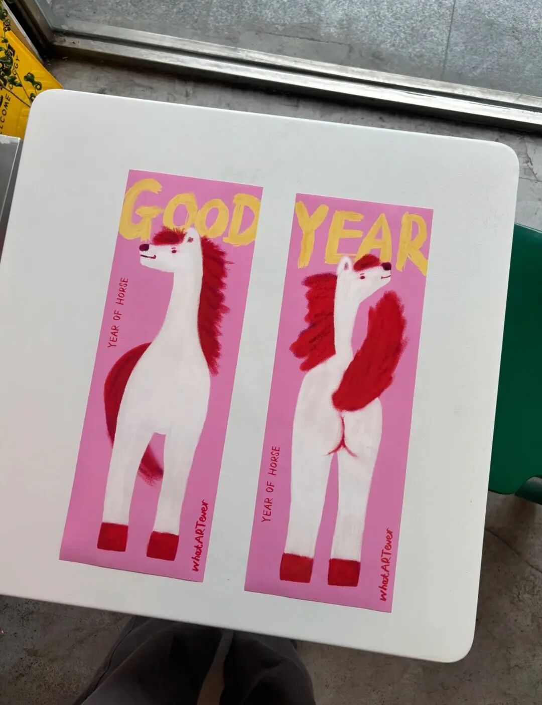 粉色卡片：正面马、背面马，“GOOD YEAR”“YEAR OF HORSE”
