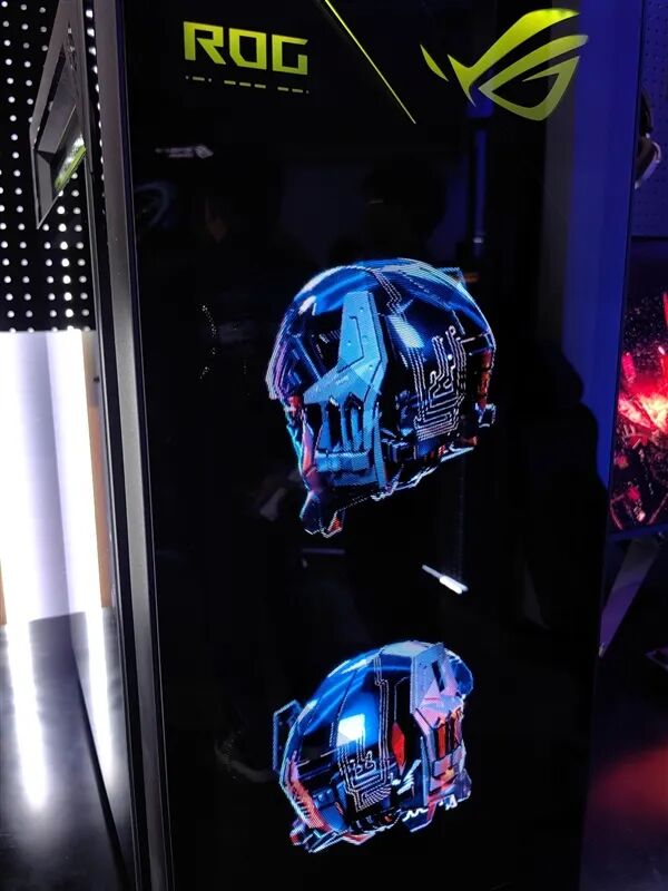 ROG AniMe Holo全息投影模块展示