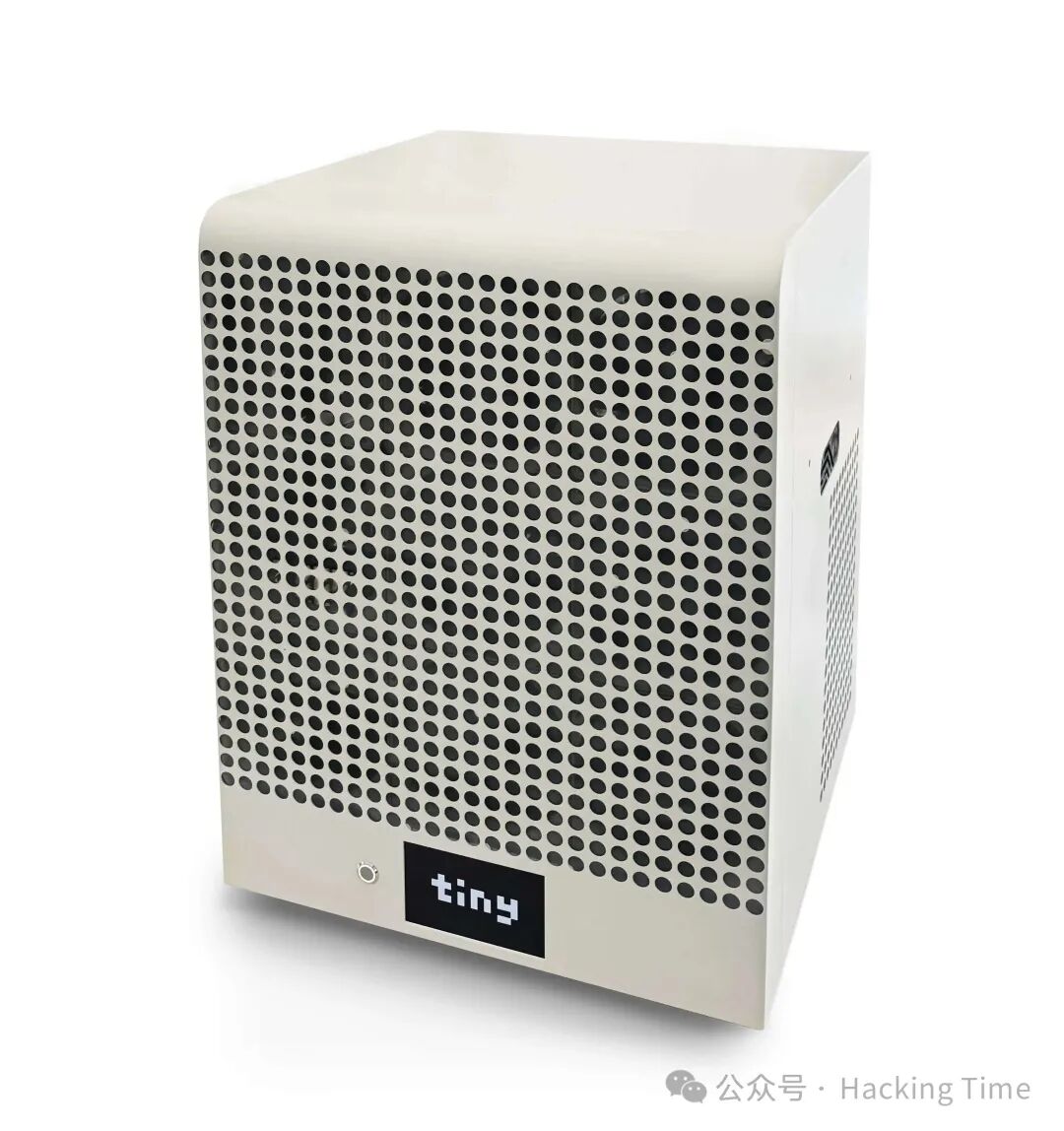 TinyBox白色小型主机实物照片