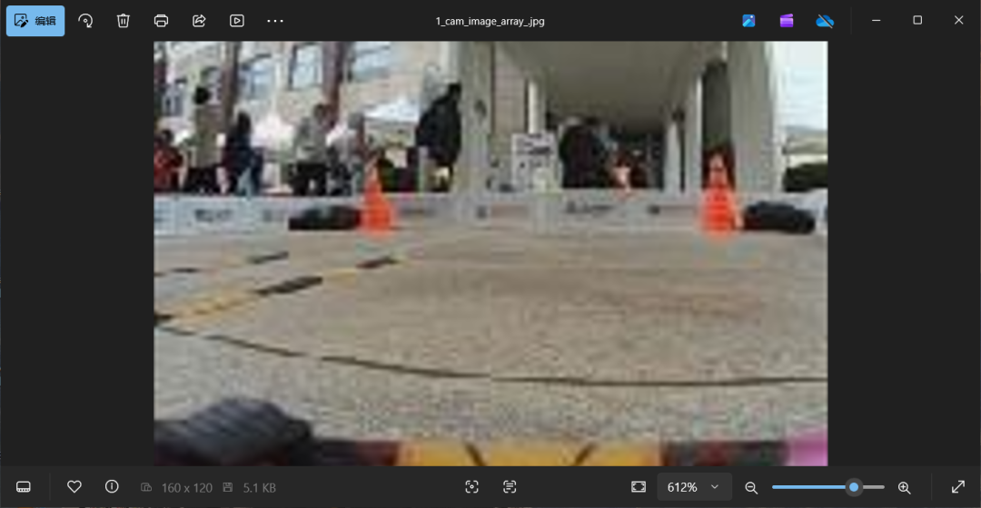 模糊的驴车第一视角图片