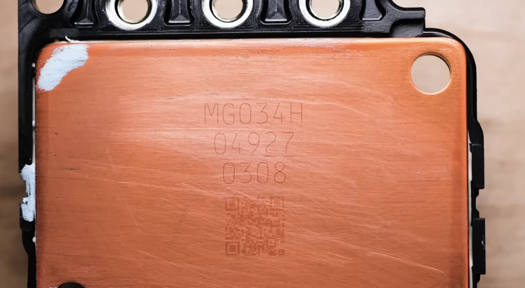 新电元MG034H二极管模块特写