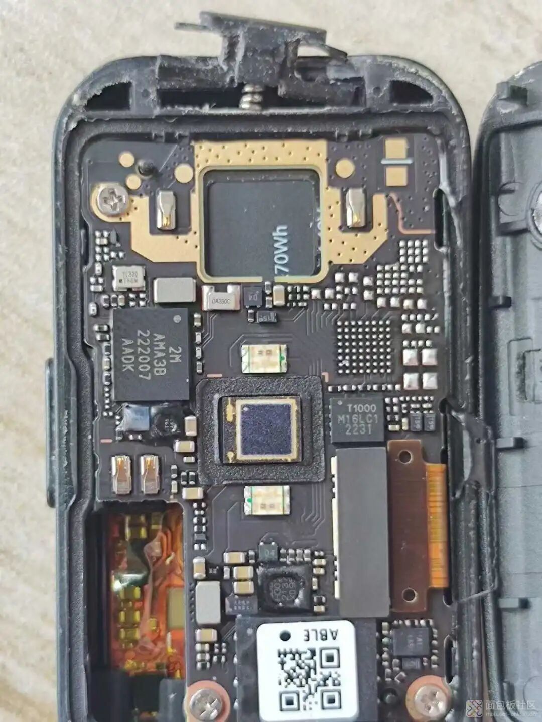 Ambiq AMA3B主控芯片特写