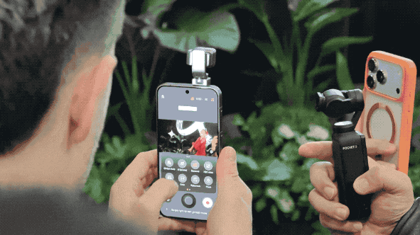 荣耀 Robot Phone 搭配外接云台进行运动跟拍