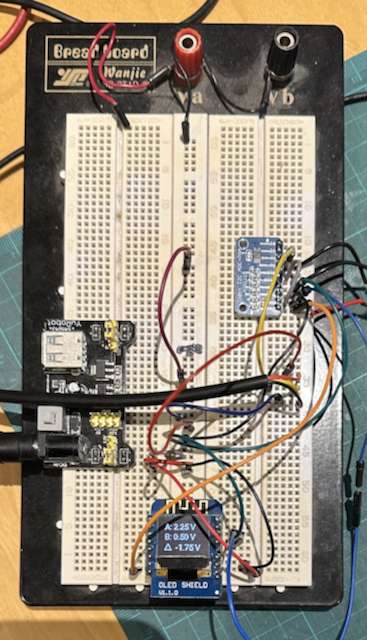 焊接好的传感器接口与ADC模块