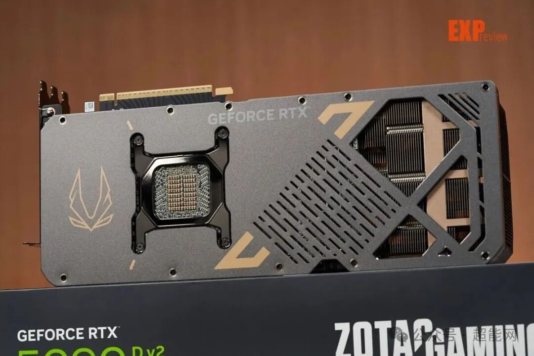 索泰RTX 5090 D v2 SOLID OC