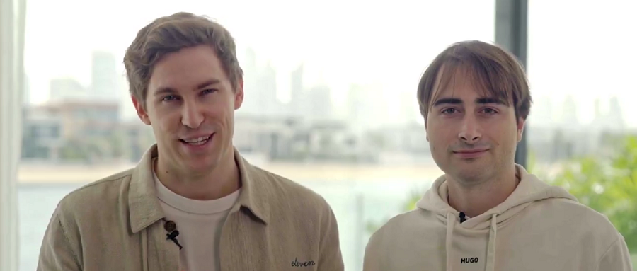 ElevenLabs两位联合创始人合影