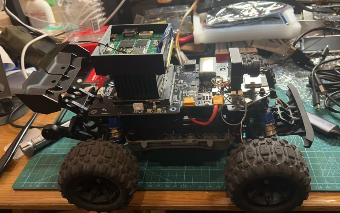 自制机器人底盘照片