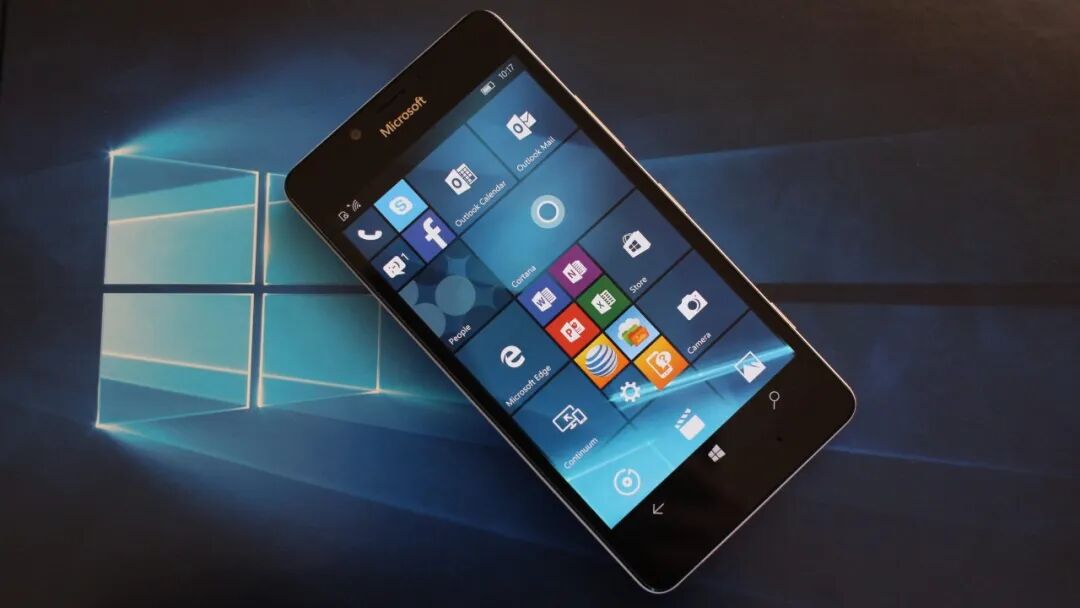 微软Windows Phone手机界面展示