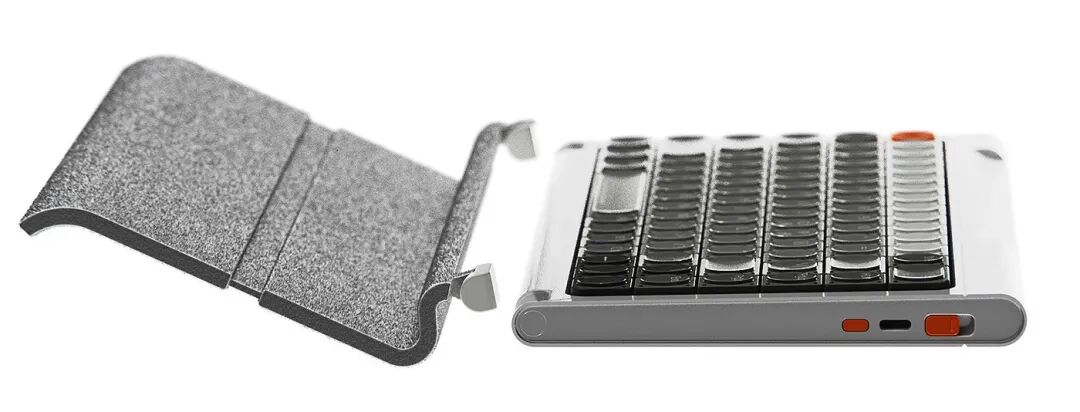 银灰色便携键盘与可折叠保护盖