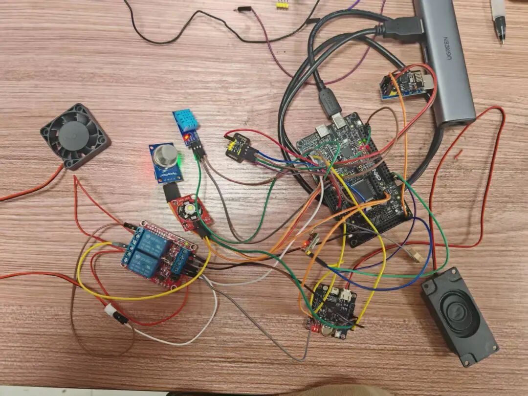 FRDM-MCXA156开发板及传感器连接图