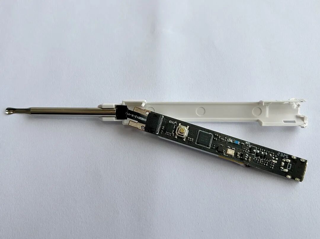 金属探针与电路板的连接结构