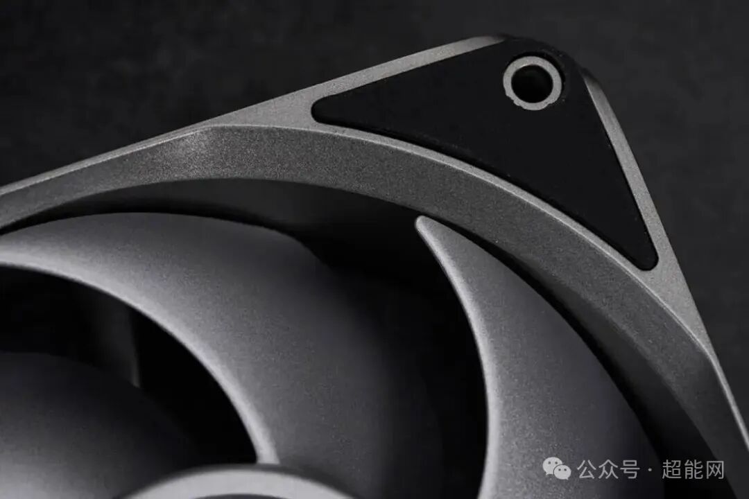 风扇金属框架细节