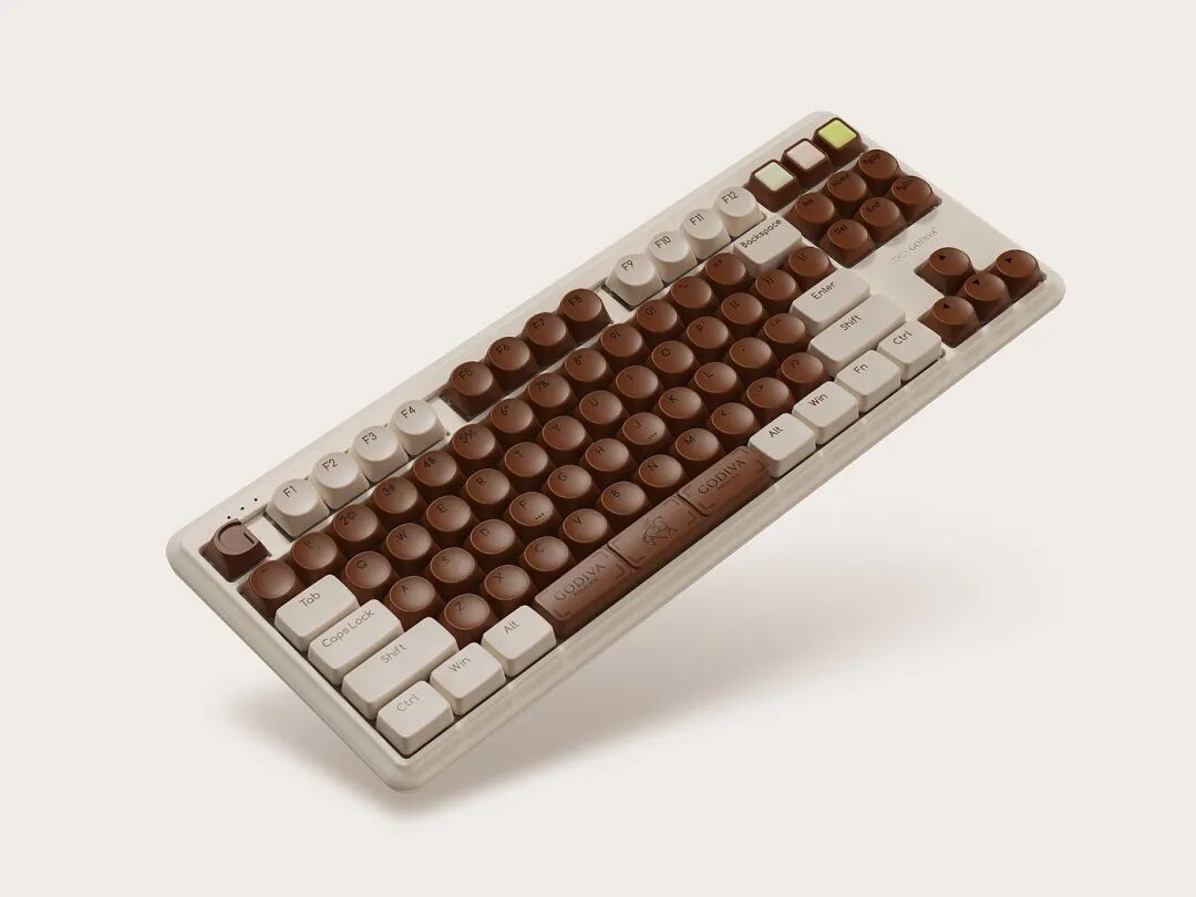 米白色外壳巧克力造型机械键盘整体图
