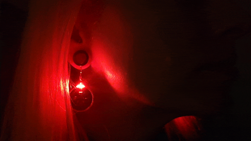 HALO-90 LED耳环佩戴效果