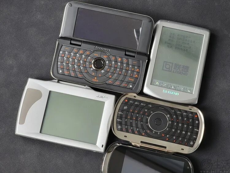 多款联想复古掌上设备