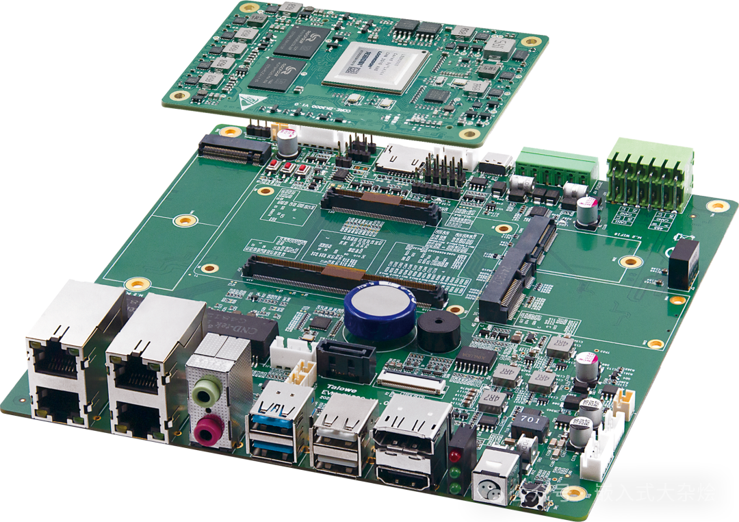 COMe核心板与ITX载板实物图