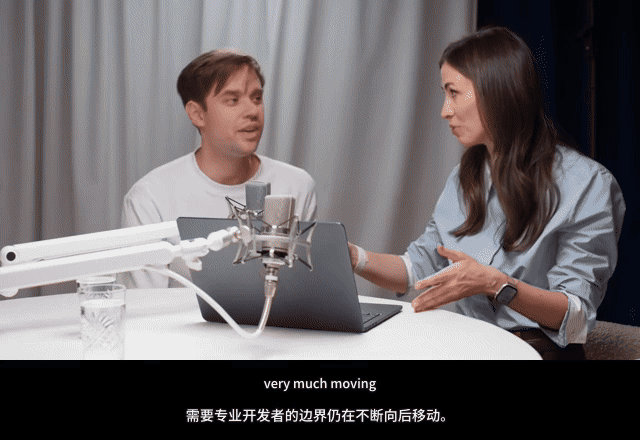 Anton谈非技术用户与专业开发者之间不断后移的边界