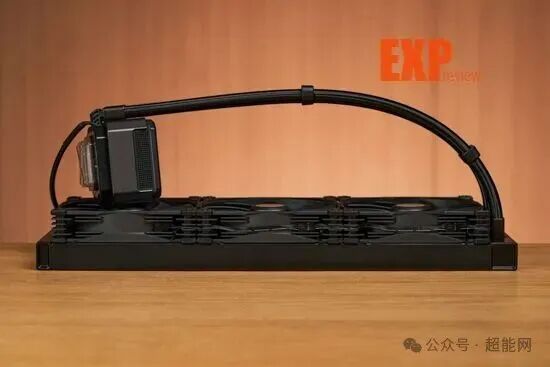 冰暴420 Ultra冷排与风扇整体外观