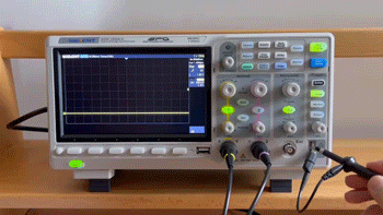 操作示波器旋钮调节波形