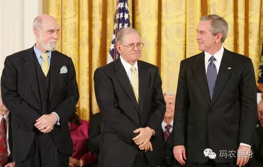 温顿·瑟夫、罗伯特·卡恩与布什