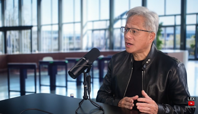 英伟达CEO黄仁勋访谈画面