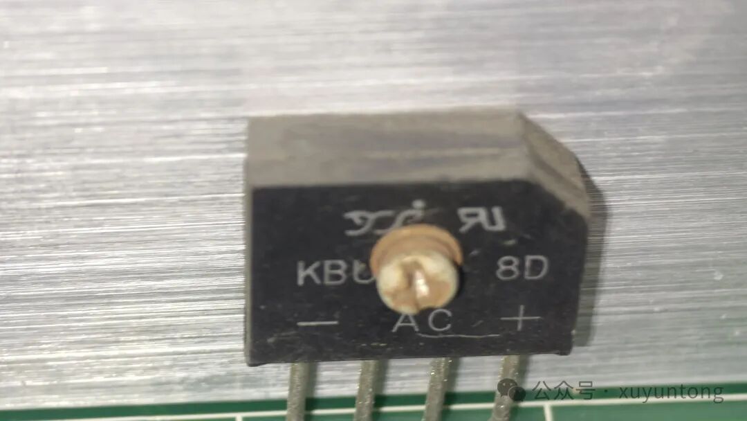 KBU系列整流桥实物图