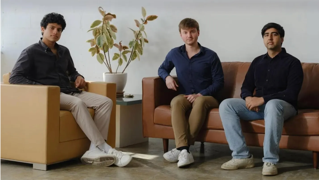 Mercor三位创始人合影