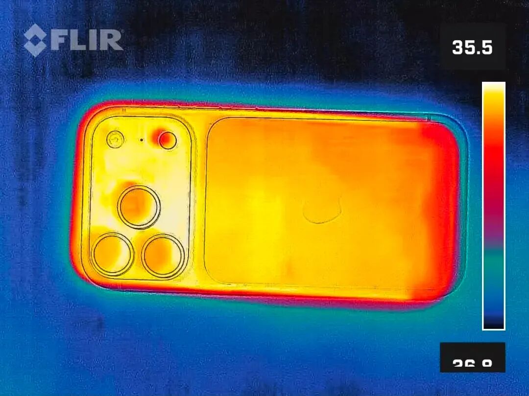 iPhone 18 Pro 散热恢复测试热成像图