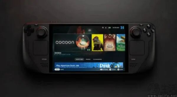 掌机屏幕显示 COCOON 游戏及 Steam 促销信息