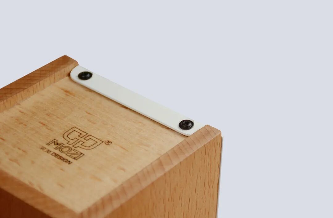 MOZI设计品牌盒盖角落特写