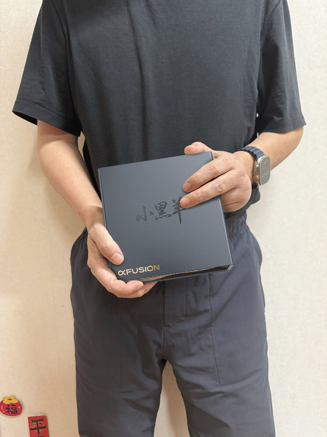 带有签名镌刻的 FusionXpark 设备