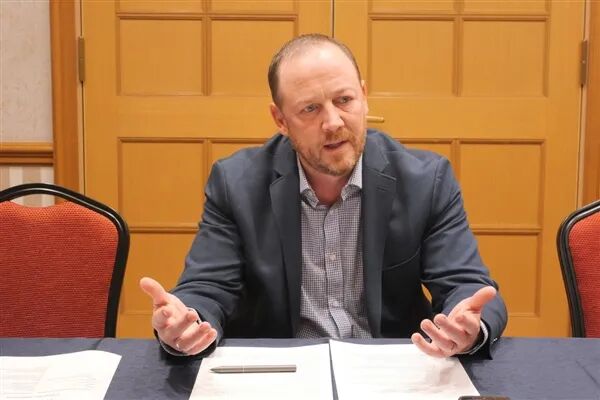 AMD客户端产品经理Travis Kirsch在采访中