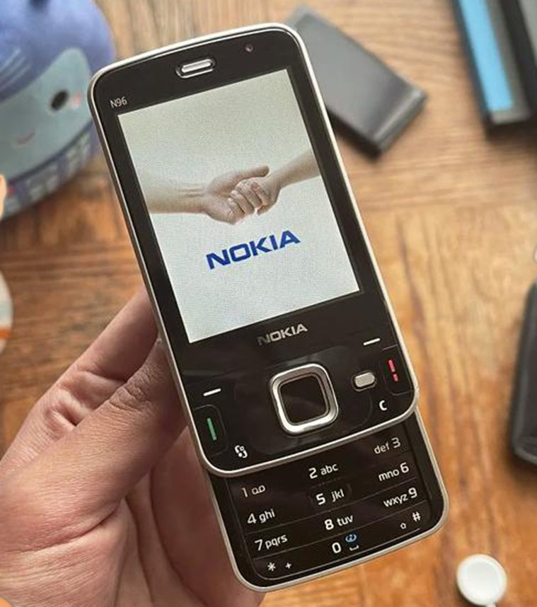 诺基亚N96滑盖手机特写