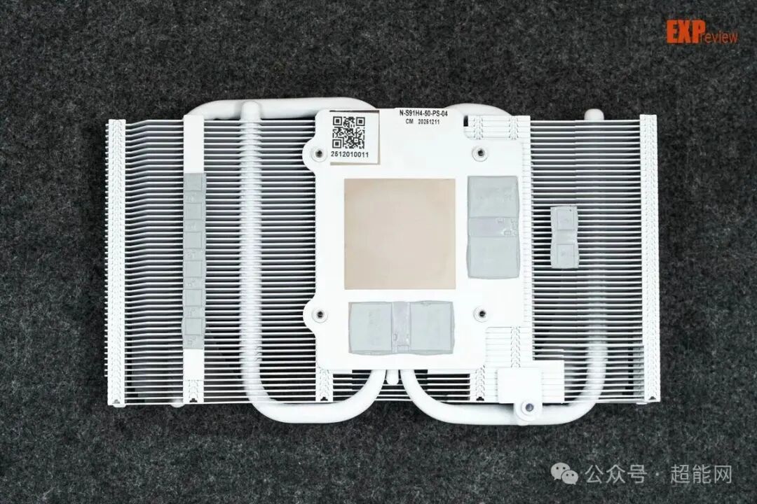 显卡散热模组俯视图