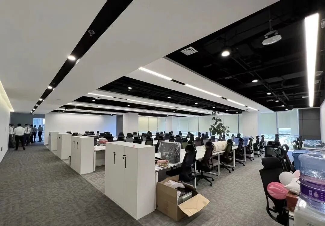 现代化开放式办公环境