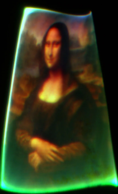 由新型光子芯片投射出的、带有发光边框的《蒙娜丽莎》图像