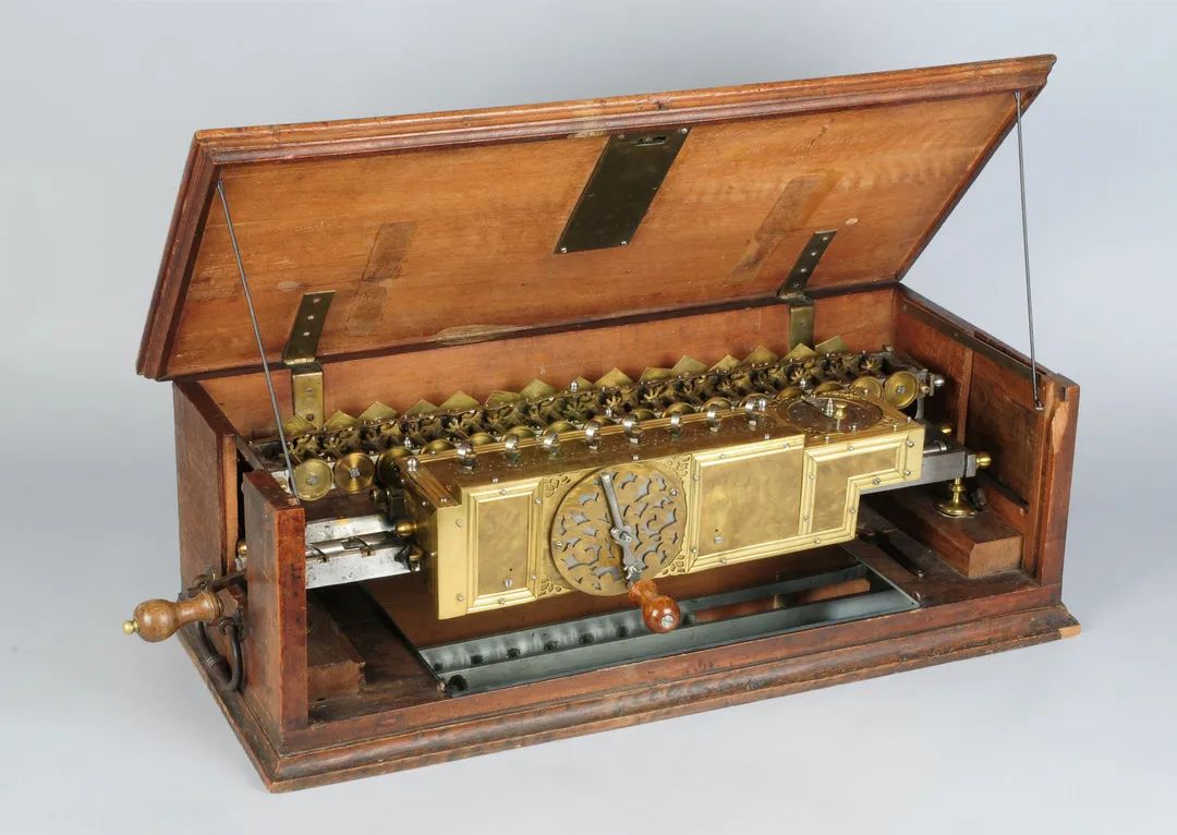 莱布尼茨机械计算机内部结构