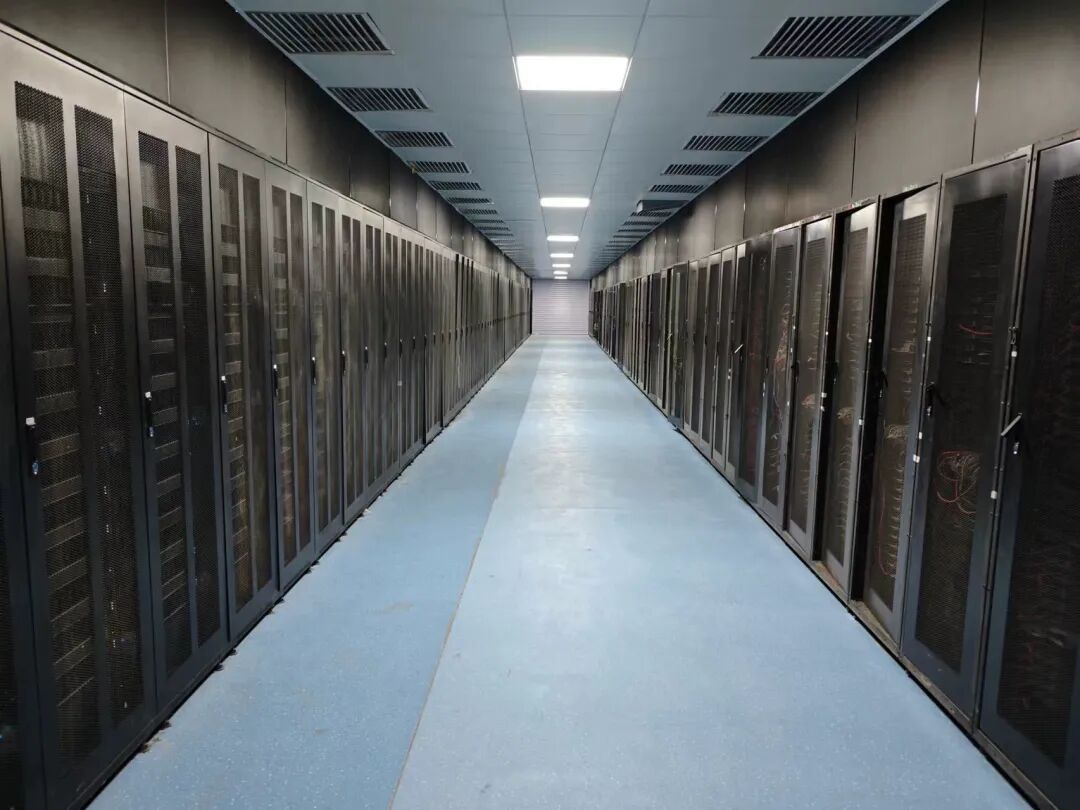 数据中心机房走廊