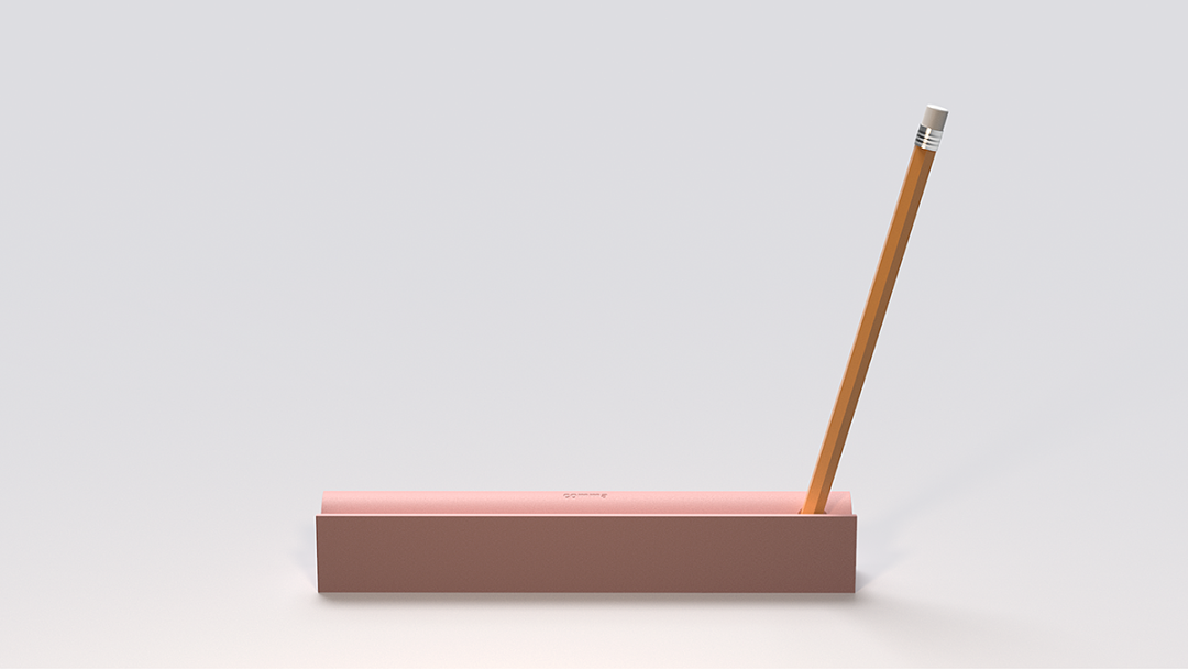 粉色长方形笔筒与铅笔