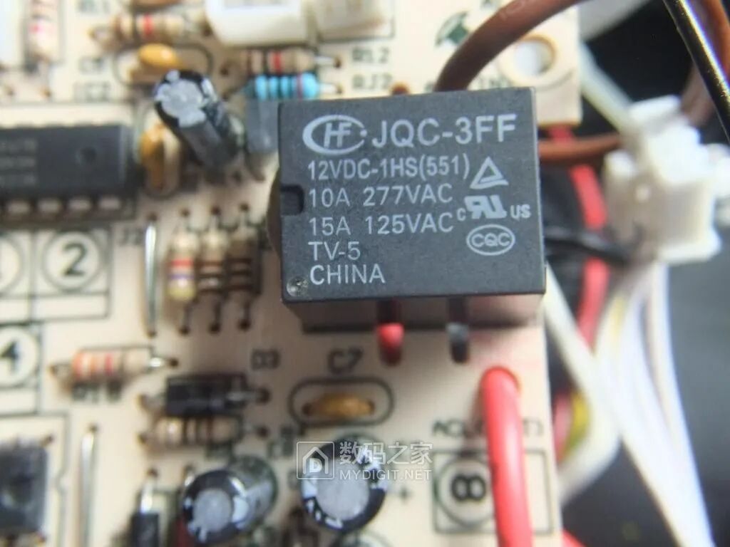 12V直流继电器JQC-3FF