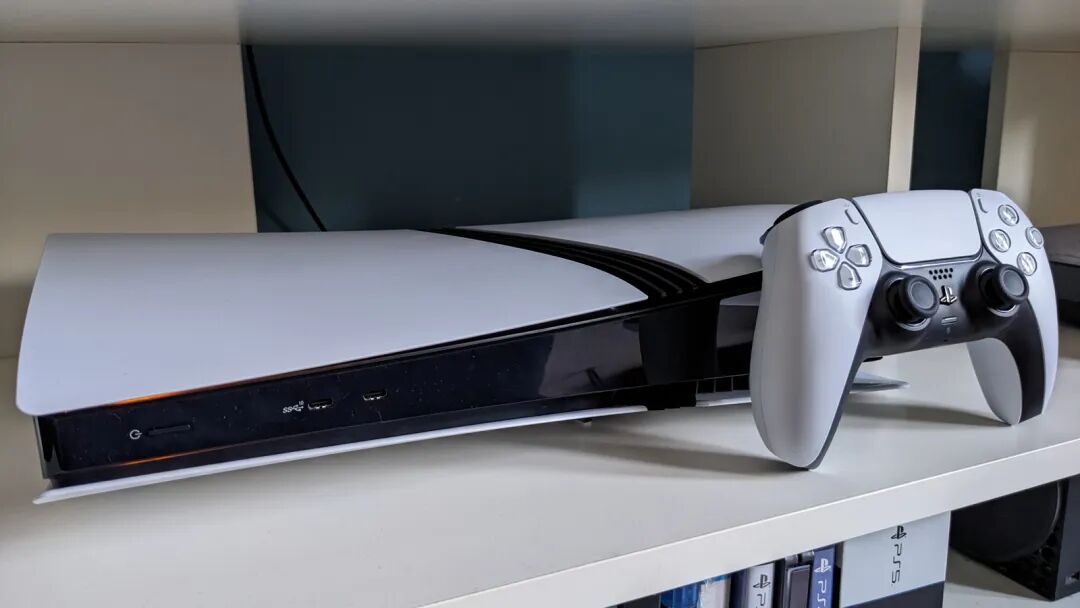 PlayStation 5主机与手柄