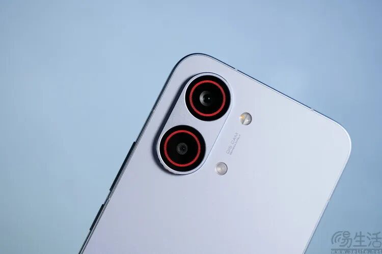 Redmi Turbo5 Max摄像头模组特写