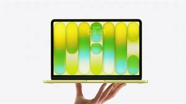 MacBook Neo金色款显示时间界面