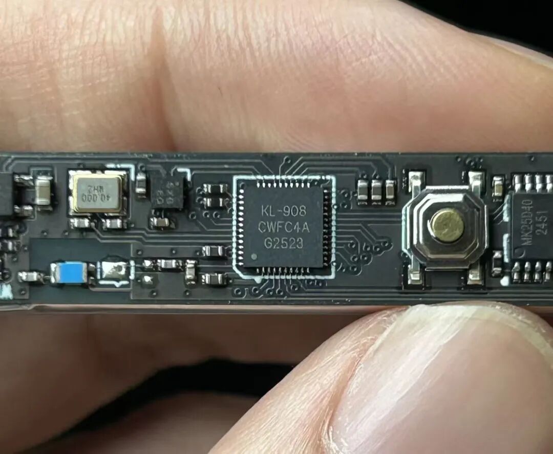 主控芯片KL-908特写